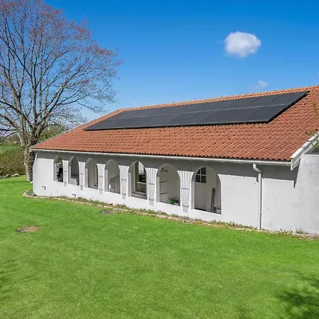 Cozy In With Wifi Holiday home Holbaek